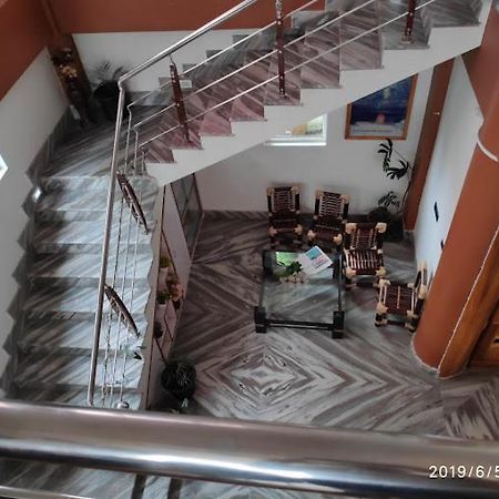 Holiday Hush Haven Hotel Shillong Buitenkant foto