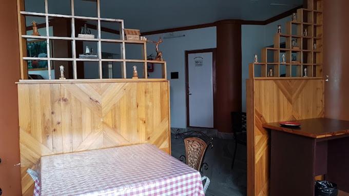 Holiday Hush Haven Hotel Shillong Buitenkant foto