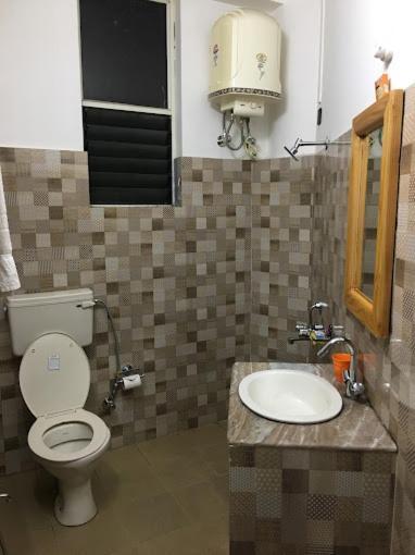 Holiday Hush Haven Hotel Shillong Buitenkant foto